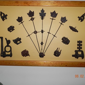 CAST IRON FENCE STAYS & CAST IRON INLINE WIRE STRETCHERS - Tools and Hardware