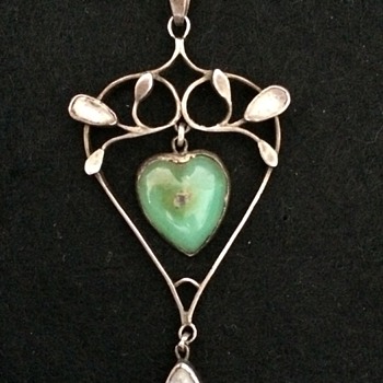 Georgie & Arthur Gaskin early 20th century silver gem-set pendant. - Fine Jewelry