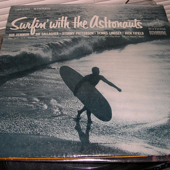SURFIN' WITH THE ASTRONAUTS RCA VICTOE DYNAGROOVE LSP-2760