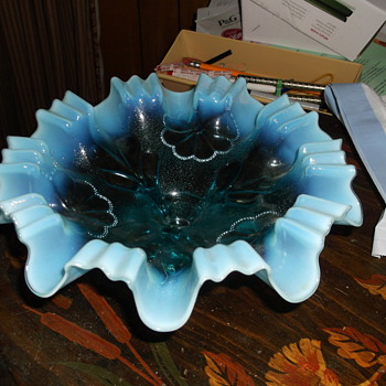 Is this a Fenton? - Glassware