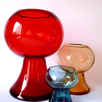 Cari Zalloni vases for WMF - Art Glass