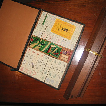 Mah Jong set 1923 Thomas de la Rue