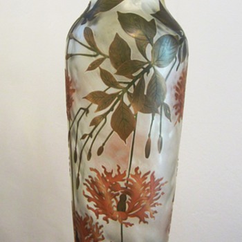 "Cristallerie de Pantin" French Cameo Art Nouveau Vase - Art Glass