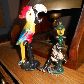 Cast iron bottle openers that I have found. - Figurines