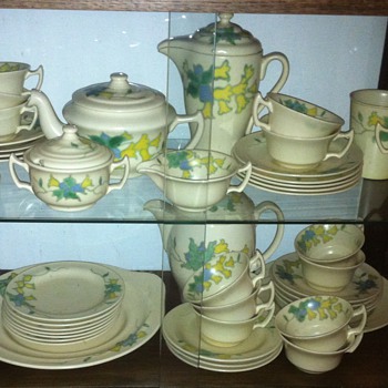 Plateelbakkerij RAM Arnhem, Dutch faience.