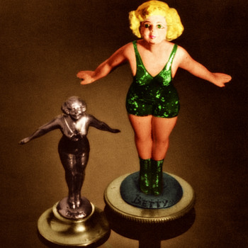 " Betty " Queen of Automobile Ornaments C1923 Magazine Ad - Art Deco