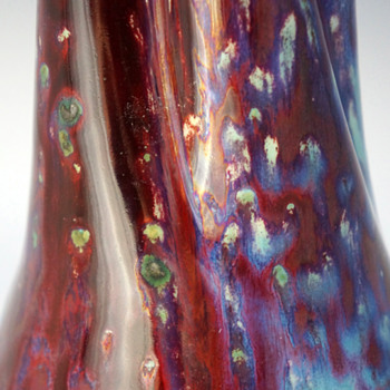 Jugendstil KPM Seger Oxblood Glazed Porcelain Twisted Form Vase - Art Nouveau
