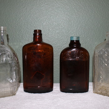 Screw top liquor bottles with federal writing. 1930's-1940's - Bottles