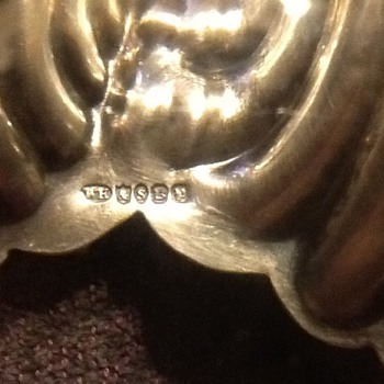 Op shop silver shell server. - Sterling Silver