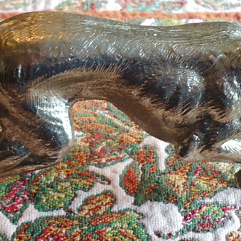 8 1/2 inch Dog statue, Pewter? Looks like my old dog Brownie!!! - Animals