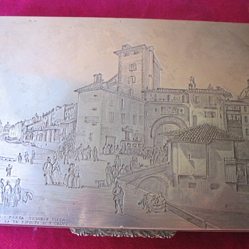 Silver box by Mario Buccellati