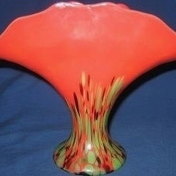 Antonin Ruckl & Sons Fan Vases as sold by Butler Brothers, Feb 1930 - Cherry Red with Black & Green & 2 Shimmy Pfau Decors - Art Glass