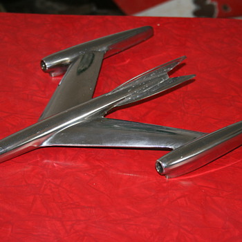 oldsmobile hood ornament