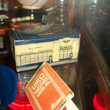 Sunoco Gas Station Bank and Linco sewing kit - Petroliana