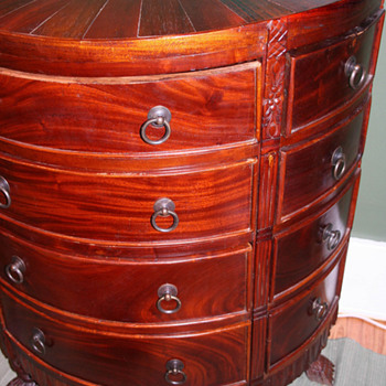 Help me identity this beautiful piece