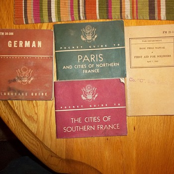 WWII POCKET GUIDES - Military and Wartime
