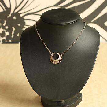 Silver victorian crescent moon necklace - Fine Jewelry