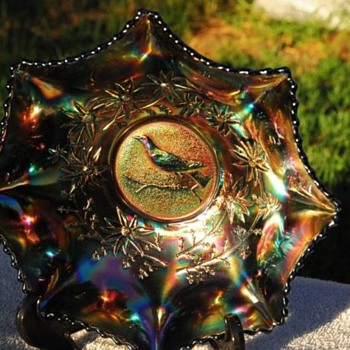 Magpie Master bowl - Amethyst - Glassware