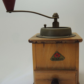 Dienes - Coffee Grinder 