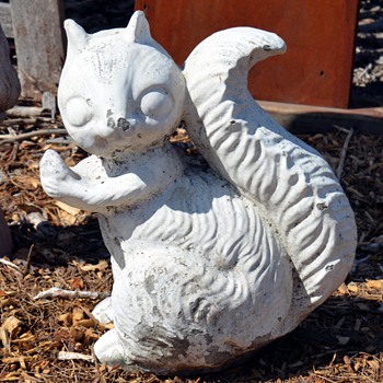 Alien Squirrel - cartoon figure? - Animals