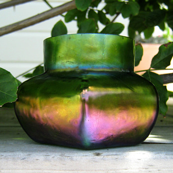 Not A Loetz.. Rindskopf Or? Kralik?...Help Please!! - Art Glass