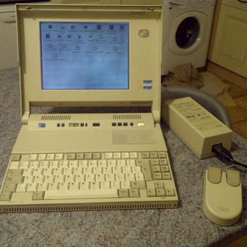 IBM PS/2 MODEL L40 SX