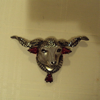 Very rare Eisenberg fur clip??