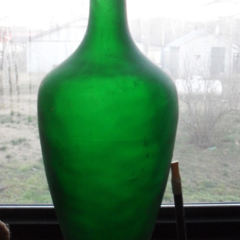 PURCHASED THESE TODAY AT AUCTION LG $5 AND THE SM $2 - Art Glass