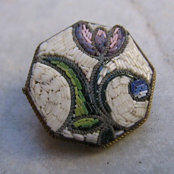 Micro mosiac floral pin - Fine Jewelry