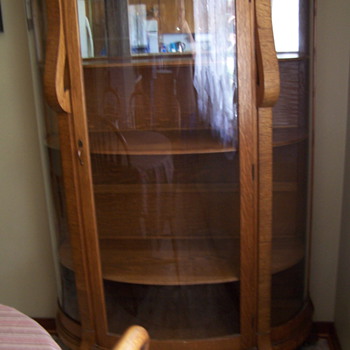 Curved glass china hutch - Furniture