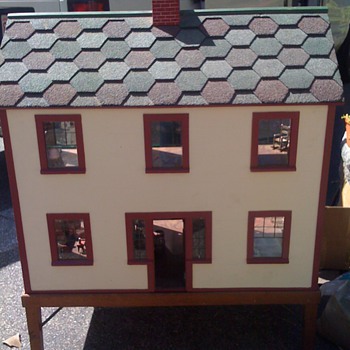 vintage doll house - Dolls
