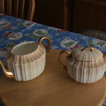 Royal Daulton Teapot & Creamer - China and Dinnerware