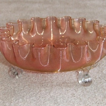 Victorian Threaded Bowl with  applied raspberry prunt - Art Glass