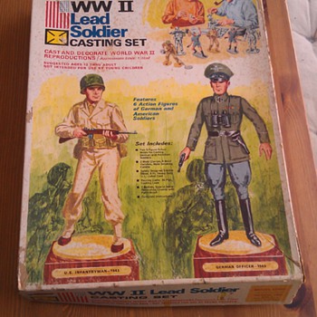 Vintage Rapco WW2 Lead Toy Soldier Set