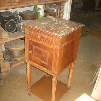 French lamp table? - Furniture