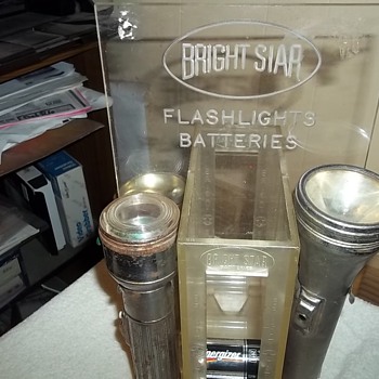 COUNTER TOP BATTERY /FLASHLIGHT  DISPLAY 