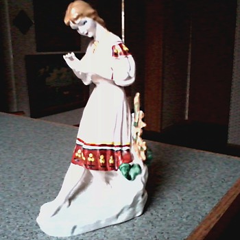 Russian Porcelain Figurine / Polonne Factory Ukraine " Loves Me- Loves Me Not" / Circa 1970 - Art Pottery