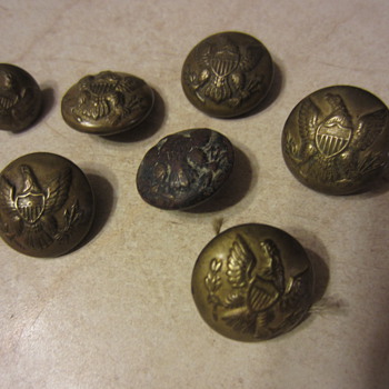 Early Military Buttons- Civil War ?