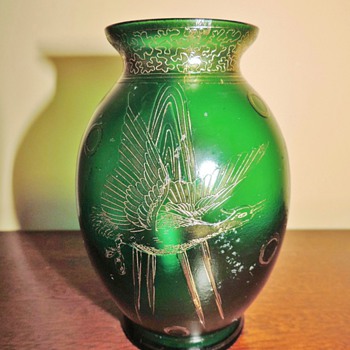 Carl Goldberg Bird In Flight Green Satin Etched Vase 5" - Art Glass