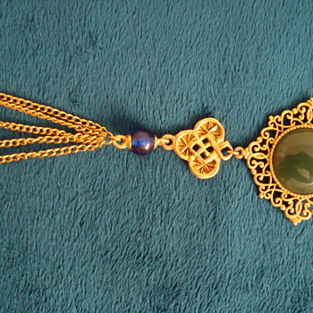 Brooch - Costume Jewelry