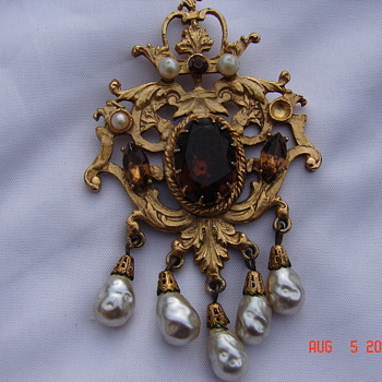 Ugly As Sin Vintage Corocraft Pin Brooch Amber Center Stone Dangling Pearls - Costume Jewelry