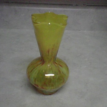 STAR TOP GLASS VASE