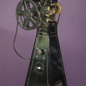 Optica Salon-Säulen-Projektor 1922 - Cameras