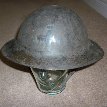 WW1 Chaplains helmet - Military and Wartime