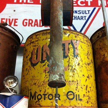 Oil Cans - Petroliana