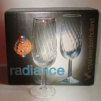 NEW LEERDAM FLUTES AND PAPERWEIGHT - Art Glass