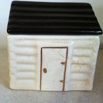 Old log cabin box