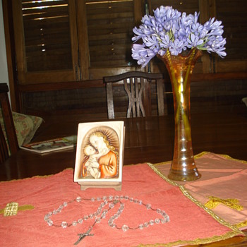 Madonna with children after design of Berta Hummel also known as Sor María Innocentia - Pottery