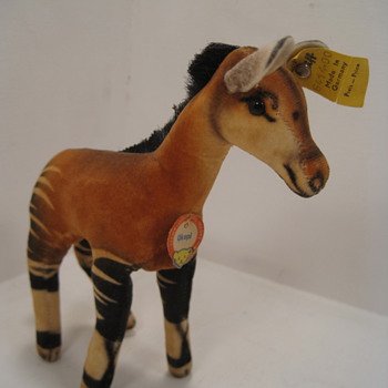 Things are more than OK with this Steiff Okapi - Dolls