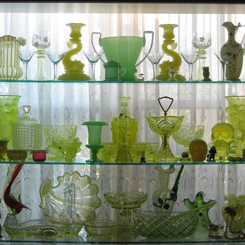 Why I Collect Uranium/Vaseline Glass - Glassware